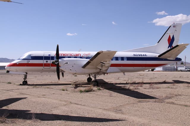 N298AE - Twin-engine aircraft