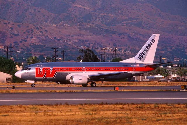 N3301 - Boeing