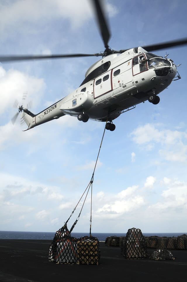 N330KW - Helicopter
