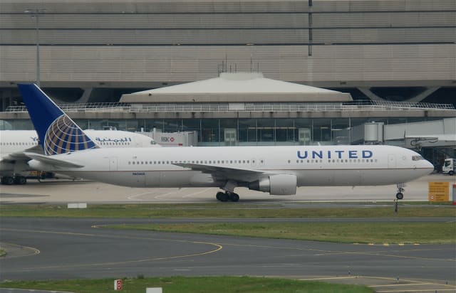 N656UA - Boeing