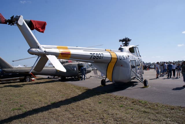  - Helicopter