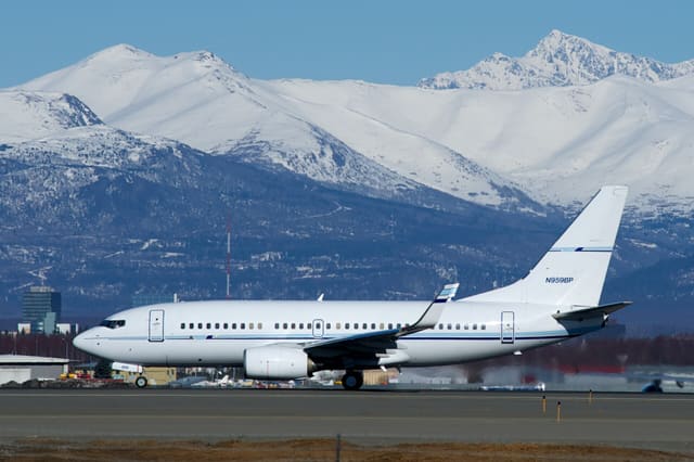 N959BP - Twin-engine aircraft
