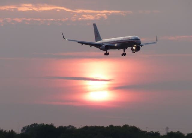 N188AN - Twin-engine aircraft