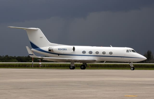 N949NA - Business jet