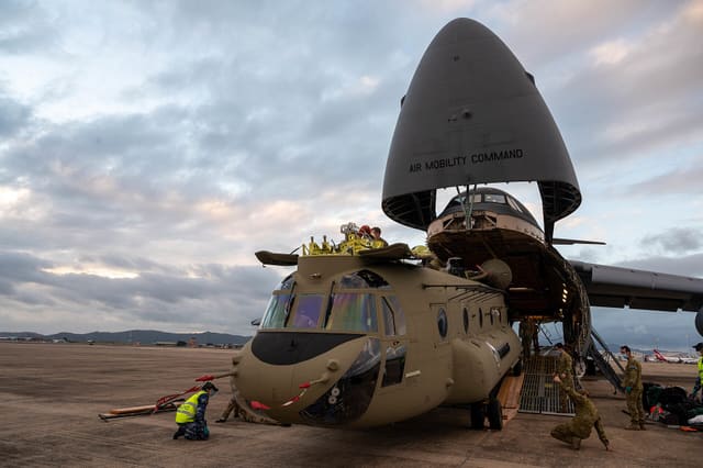  - Helicopter
