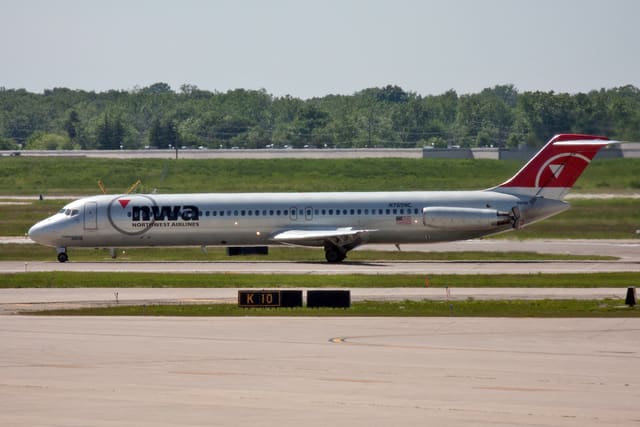 N765NC - Douglas