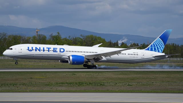 N14011 - Boeing