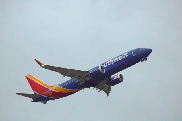 N8821S - Boeing