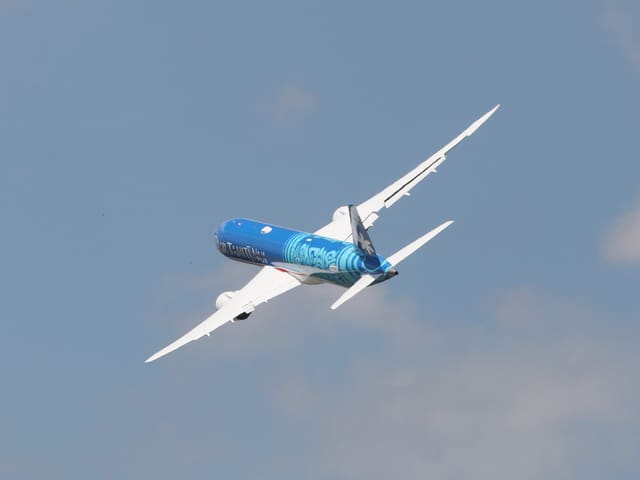 N1015X - Twin-engine aircraft