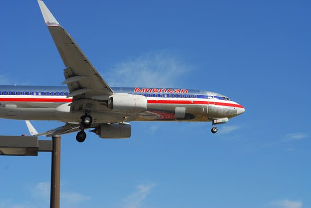 N894NN - Twin-engine aircraft