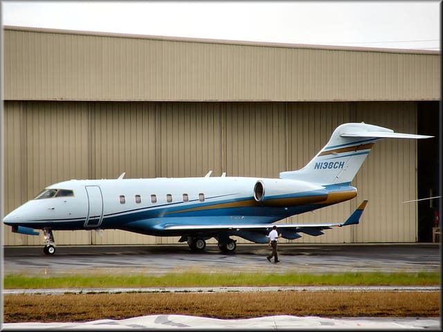 N138CH - Business jet