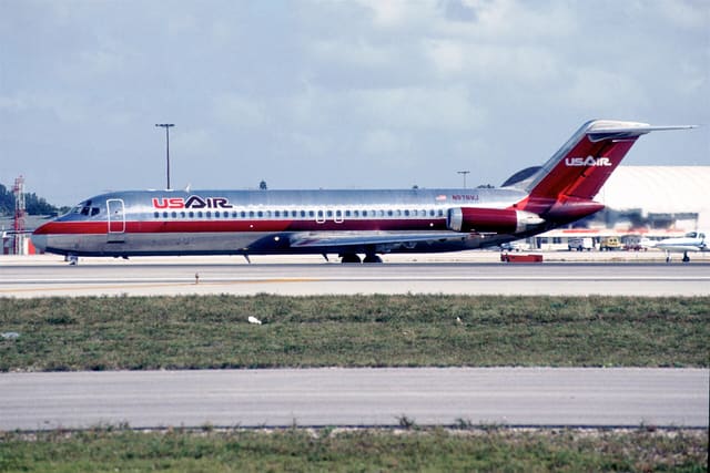 N978VJ - Twin-engine aircraft
