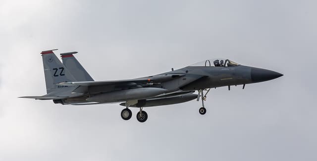  - Twin-engine aircraft