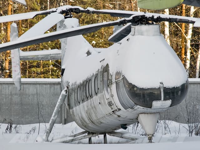  - Helicopter