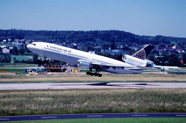 N49082 - Douglas