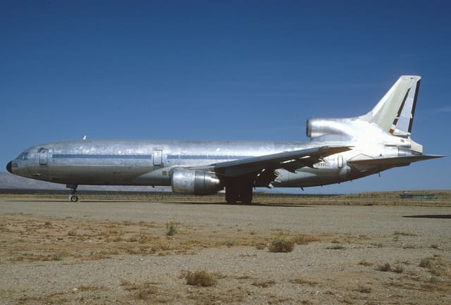 N785DL - Lockheed