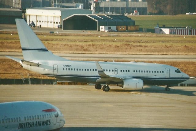 N737CC - Twin-engine aircraft