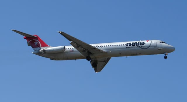 N771NC - Douglas
