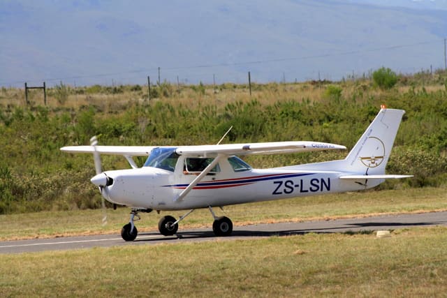 ZS-LSN - Cessna