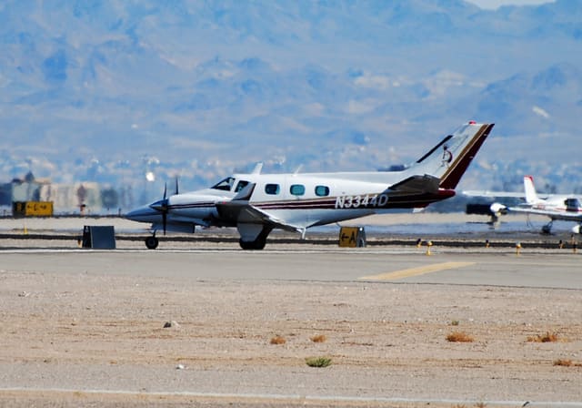 N3344D - Twin-engine aircraft