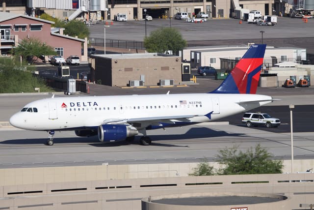 N337NB - Airbus