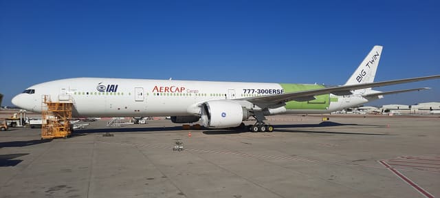 N778CK - Twin-engine aircraft