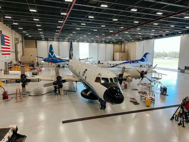 N43RF - Lockheed