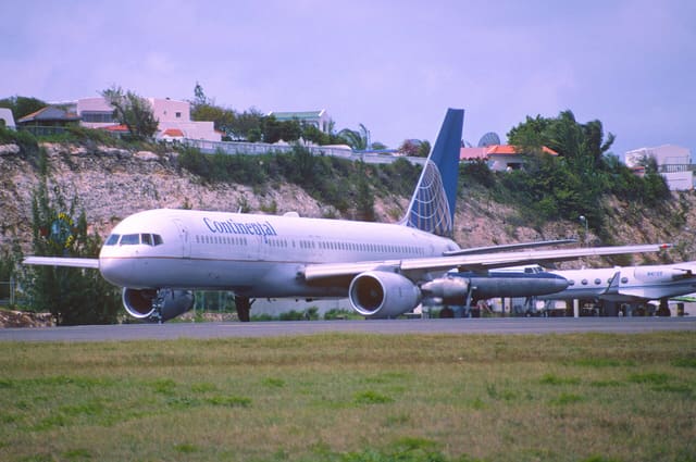 N12125 - Boeing