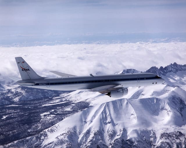 N817NA - Douglas