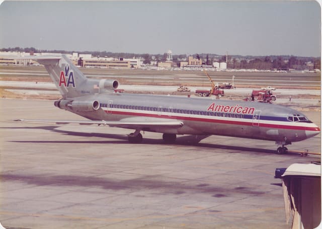 N844AA - Boeing