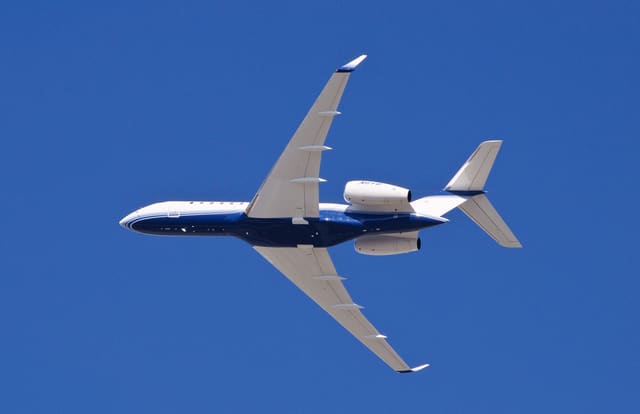 N6VB - Business jet