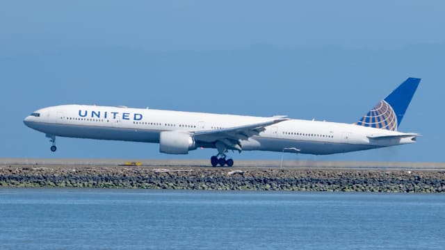 N2333U - Boeing