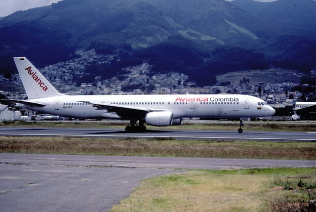 N951PG - Twin-engine aircraft