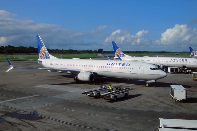 N75428 - Boeing