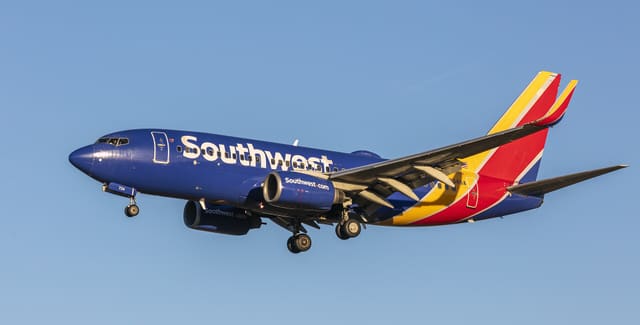 N734SA - Twin-engine aircraft