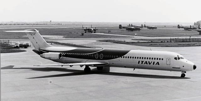 N809HA - Douglas
