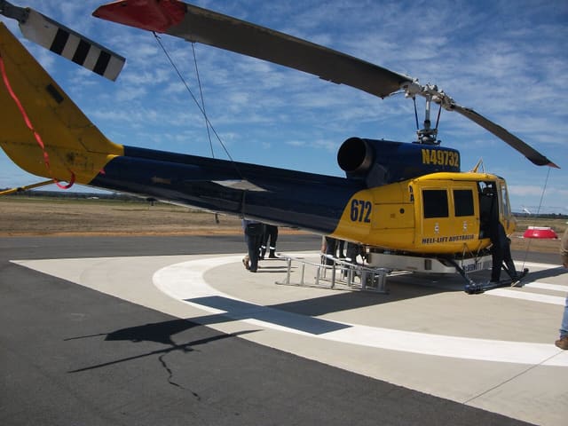 N49732 - Helicopter