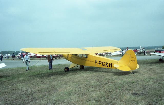 F-PGKH - Piper