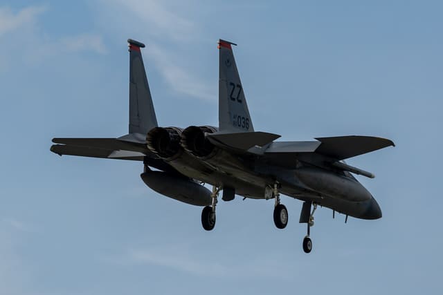  - Twin-engine aircraft