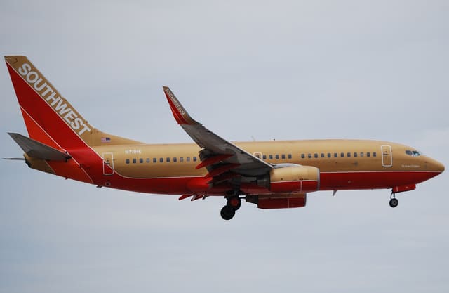 N711HK - Boeing