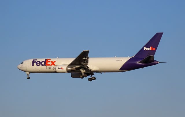 N104FE - Boeing