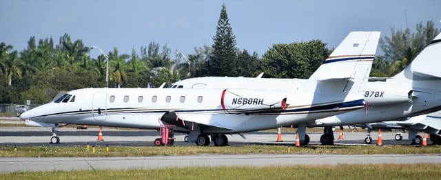 N680RH - Business jet