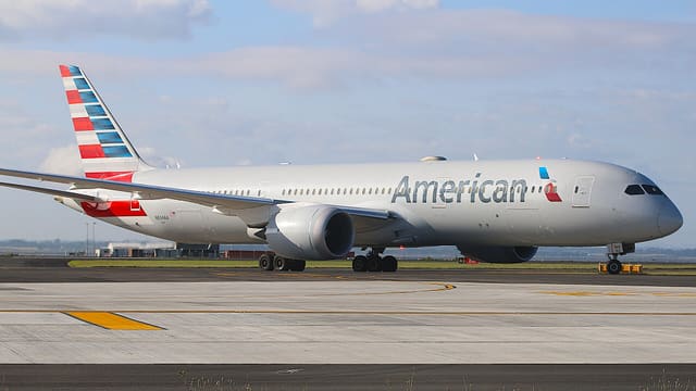 N834AA - Boeing