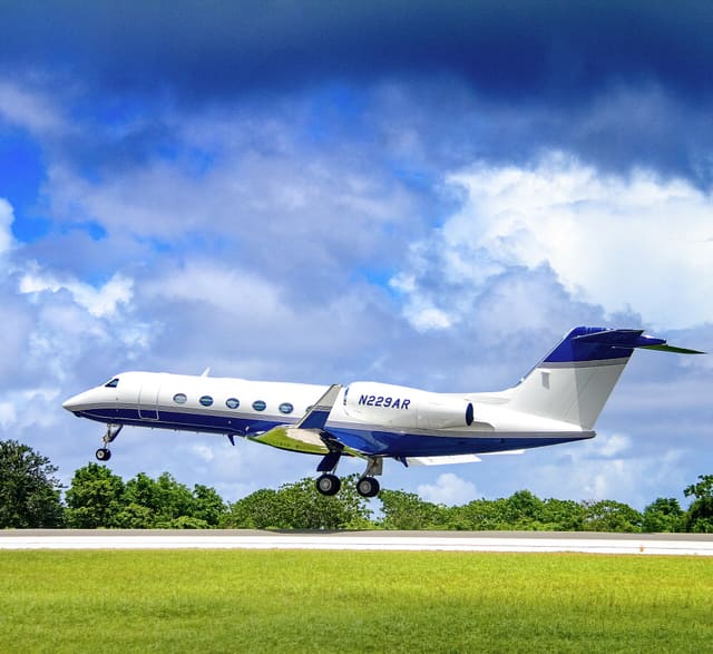 N229AR - Business jet