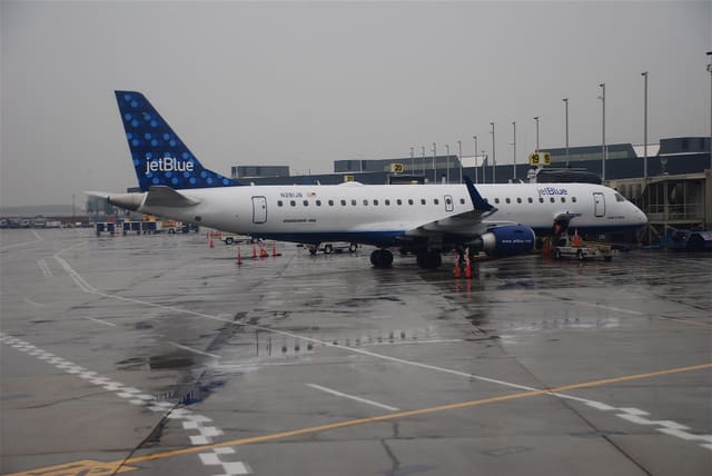 N281JB - Embraer