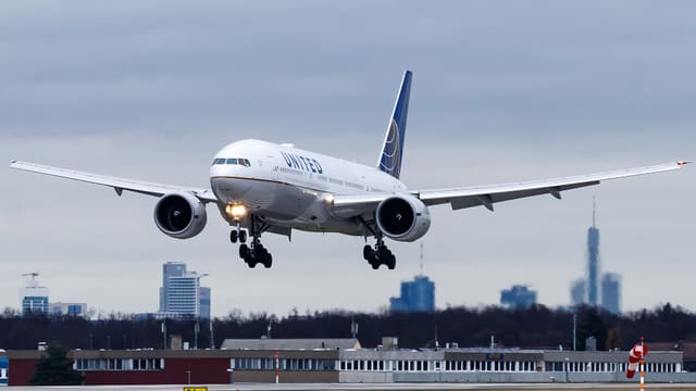 N78005 - Boeing