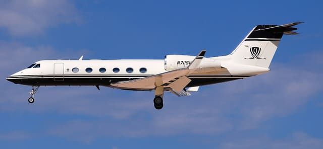 N711SW - Business jet