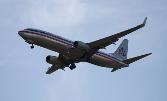 N920AN - Twin-engine aircraft