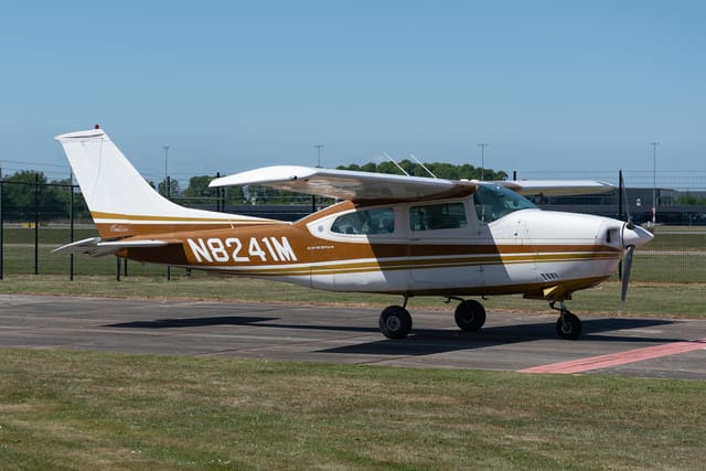 N8241M - Cessna