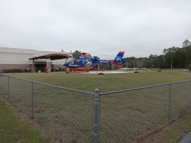 N913UF - Helicopter